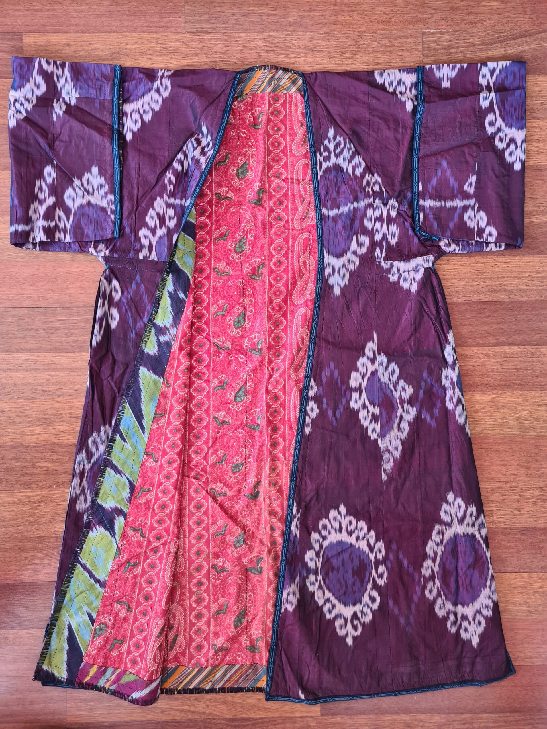 Old Uzbek Silk on silk Ikat Chapan From Late 1800s - Image 2